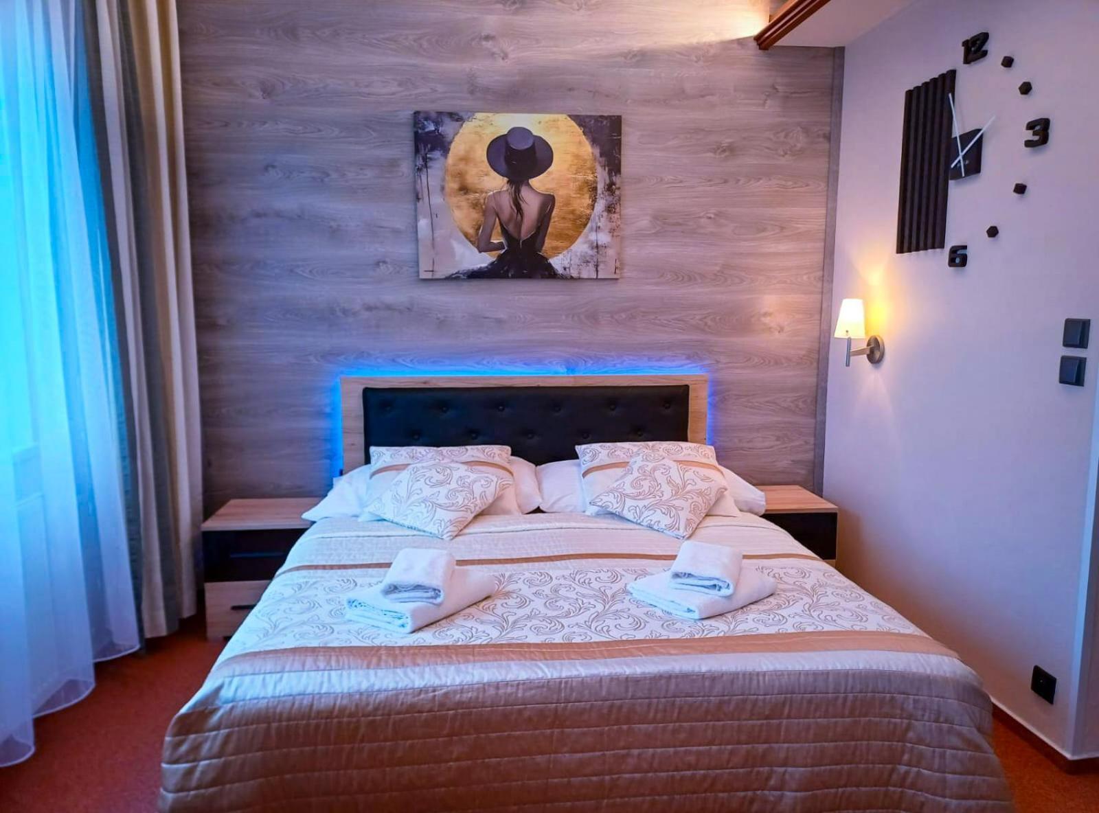 Wellness Hotel Stare Mesto อูแฮร์สแก ฮราดิชเก ภายนอก รูปภาพ