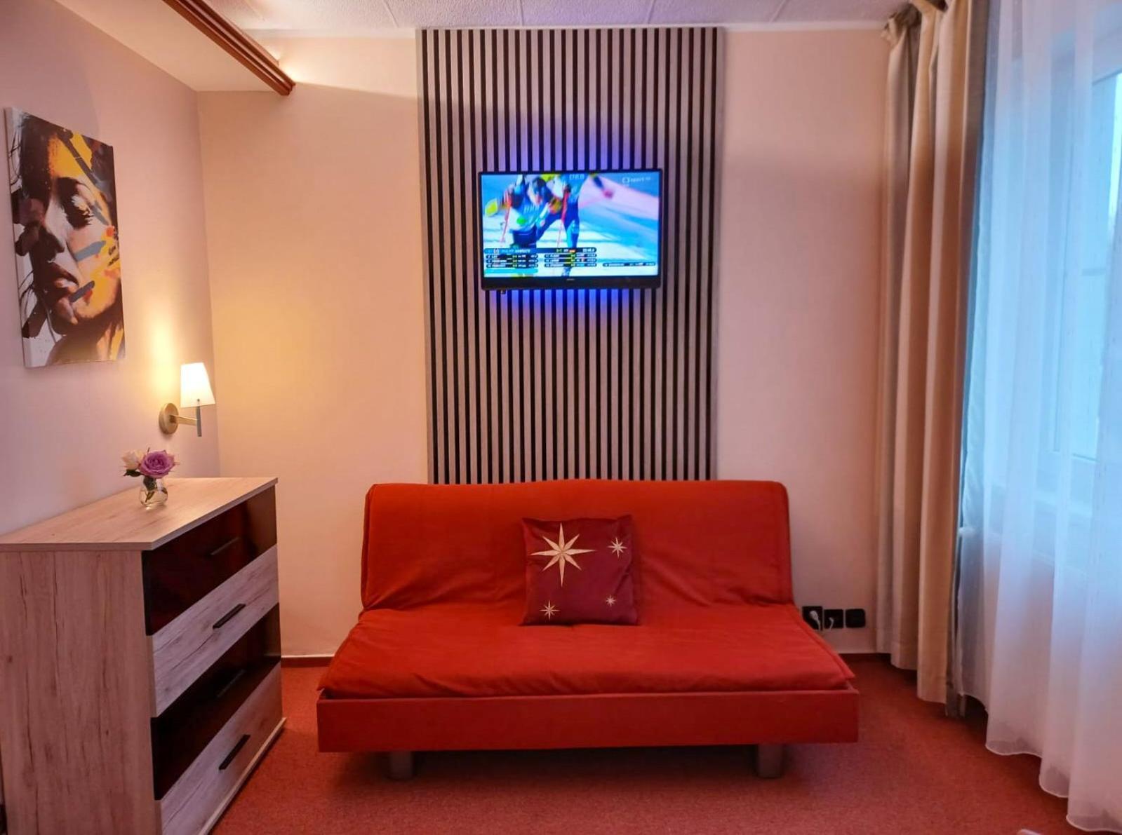 Wellness Hotel Stare Mesto อูแฮร์สแก ฮราดิชเก ภายนอก รูปภาพ